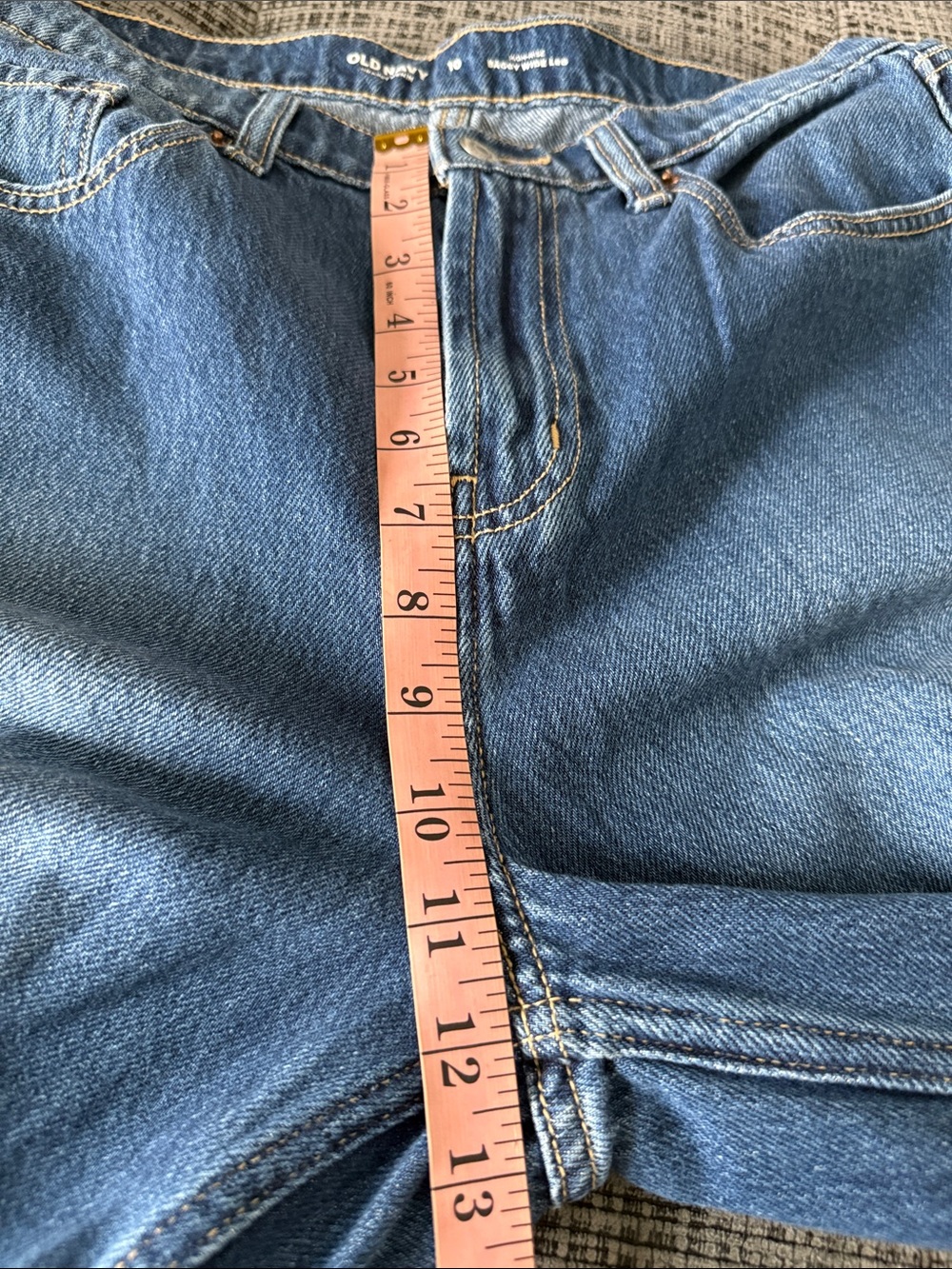 OLD NAVY | High-Rise Baggy Wide Leg Jeans with Side Studs - Picture 7 of 10